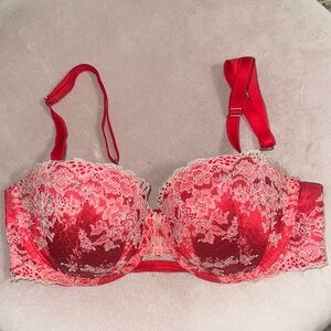 **LIKE NEW** VICTORIA SECRET BRA